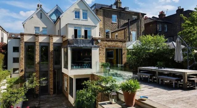 Veeve - Five Bedroom House In Wandsworth