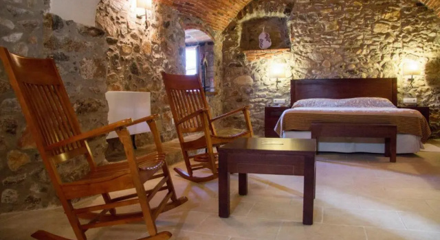 Полулюкс Hotel Mas 1670