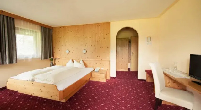 Hotel Steuxner, Забронировать Отель Отели Тироля 3 звезды, 3*