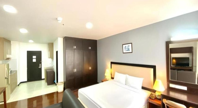 J - Town Serviced Apartments