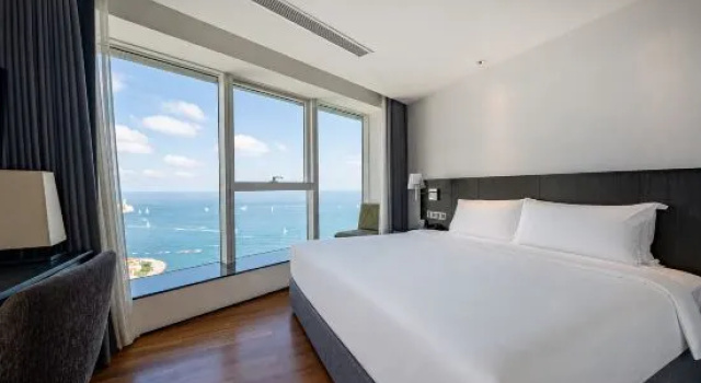 Люкс Luxury Qingdao Haitian Hotel