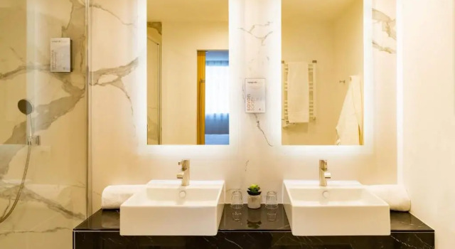 Полулюкс Campanile PRIME - Suresnes - La Défense