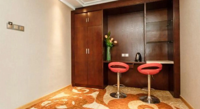 jincheng Hotel, Book Hotel Hoteller i Chengdu med parkering, nær Baiguolin Station, Parkering