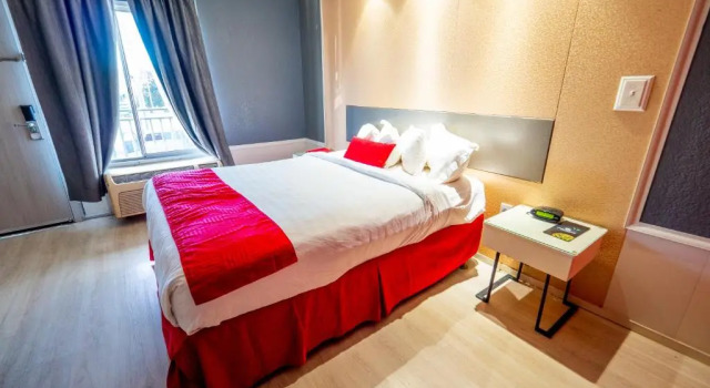 Двухместный номер Mobility Accessible Travelodge by Wyndham Orlando at Heart of International Drive