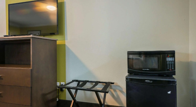 Четырёхместный номер Standard Quality Inn DeRidder