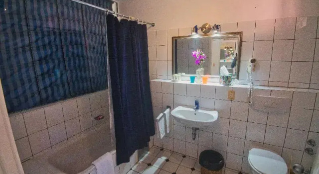 Полулюкс Blue Haven Hotel