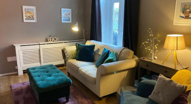 Luxury 5 bed cottage next to the sea in Sheringham - dog friendly!