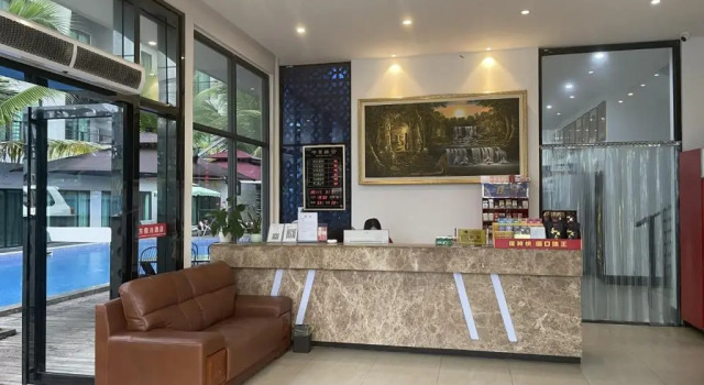 East Holiday Hotel, Забронировать Отель Отели Сиануквиль с бассейном, рядом с Sihanoukville Bus Terminal, Бассейн