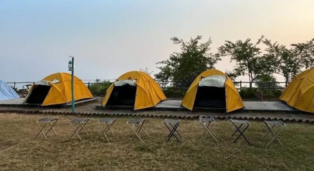 Kunjapuri camps, Rezervovat Hotel Narendranagar Uttarakhand