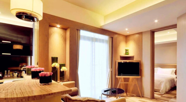 Royal Suites & Tower