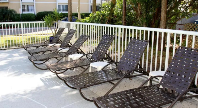 Четырёхместный номер Standard с видом на город Chart House Suites on Clearwater Bay
