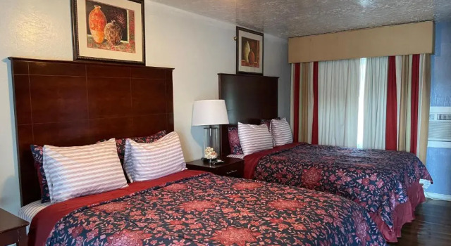 Номер Deluxe Delux Inn