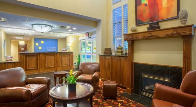 Comfort Suites near Birkdale Village- Huntersville, Забронировать Отель Отели и гостиницы Хантерсвилл, Отель