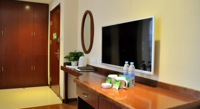 Двухместный номер Standard GreenTree Inn JiangSu SuZhou Industrial Park QingJian Lake Express Hotel