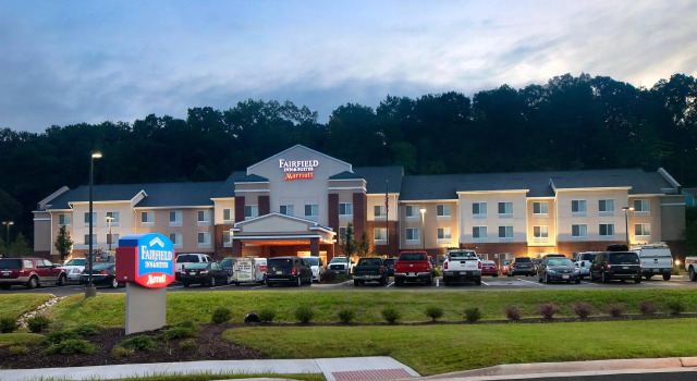 Четырёхместный номер Standard Fairfield Inn & Suites by Marriott Marietta
