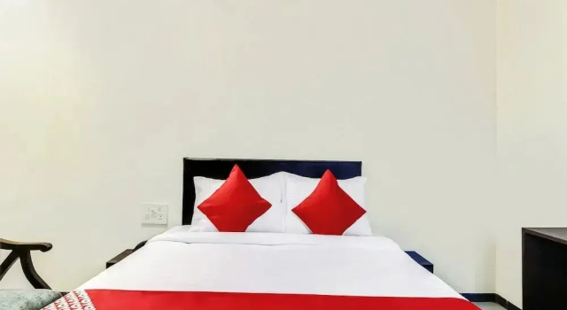 Orient Classic by OYO Rooms, Забронировать Отель Отели штата Махараштры 3 звезды, 3*