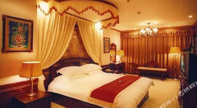 Люкс Deluxe Lhasa U-TSANG HOTEL