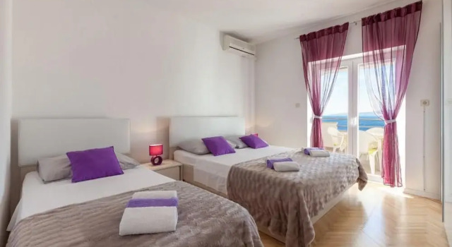 Апартаменты c 1 комнатой с балконом Apartments Nena