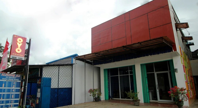 Unib Kostel by OYO Rooms, Prenota Hotel Bengkulu Sumatra