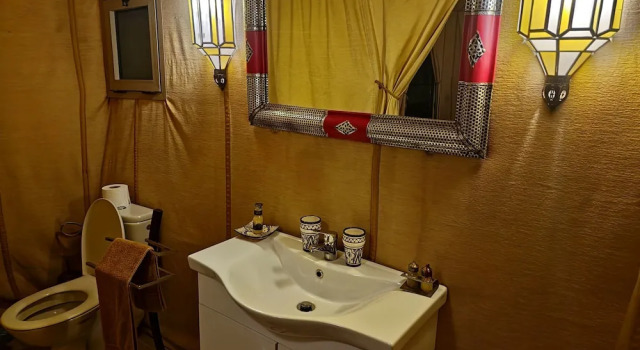Трёхместный номер Deluxe Fox Luxury Desert Camp