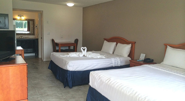 Lantern Inn & Suites - Sarasota, Prenota Hotel Whitfield Estates Florida