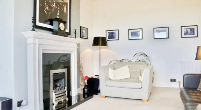 2 Bedroom Flat In Comely Bank, Rezervați Apartament Edinburgh Edinburgh, aproape de Royal Botanic Garden