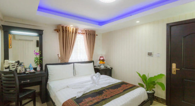 Seventh Heaven Hotel and High Bar, Buchen Sie Hotel Hotels in Kandal mit Parkplatz, Parkplätze