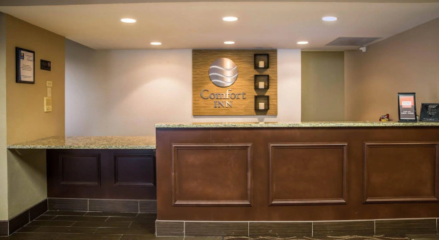Comfort Inn Elizabeth City near University, Забронировать Отель Элизабет-Сити Северная Каролина