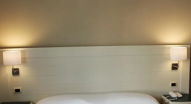 Двухместный номер Classic с балконом Astoria Hotel