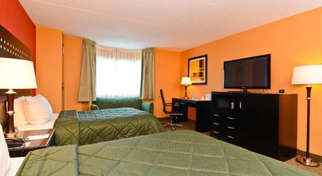 Четырёхместный номер Standard с видом на залив Travelodge by Wyndham Absecon Atlantic City