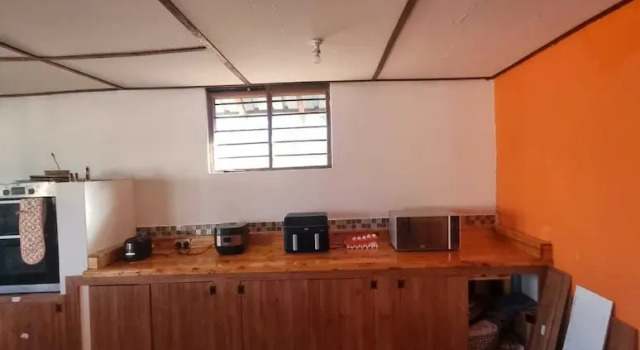 Luxurious 4-bedroom House With Private Pool in Kikambala