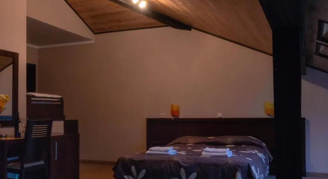 Полулюкс Ostrova Holiday Village