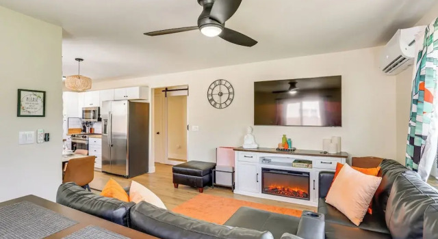Walkable & Bright Bungalow in Dtwn Redding!, Prenota Casa vacanze Ville a Redding, Villa