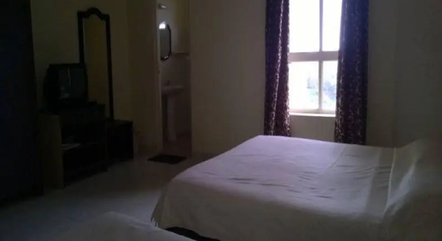 Hotel Crystal Court, Rezervovat Hotel Hotely v Bangalore s parkováním, Parkování