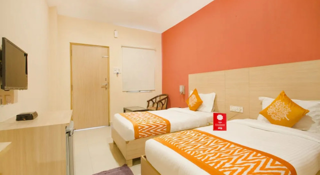 OYO 10235 Oyster Transit Hotels, Rezerwuj Hotel Shamshabad 