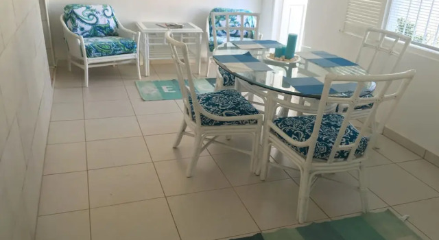 Cute beach apartment