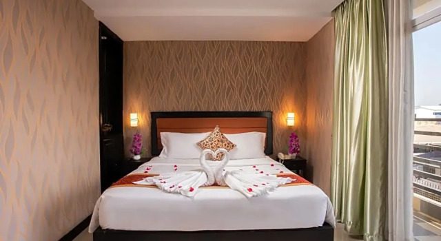 Двухместный номер Deluxe с балконом Town View Hotel Khan Daun Penh