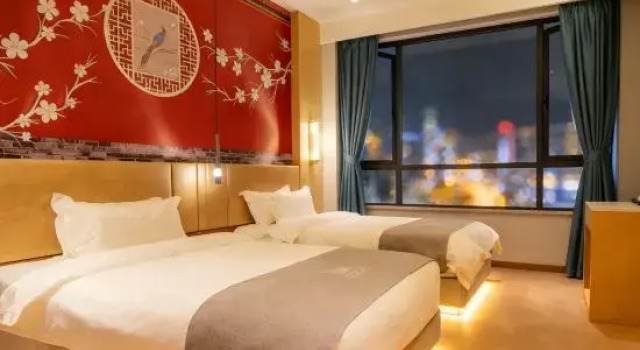 Люкс Superior GreenTree Eastern Hotel (Beijing Guomao Sihui Gaobeidian Subway Station)