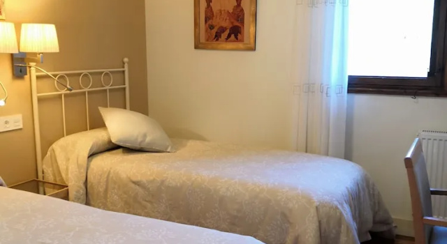 Двухместный номер Standard с видом на горы Hospederia San Jose Monasterio de Santa Clara Derio