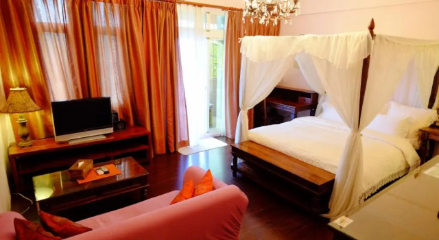Moon House B&B, Забронировать Отель «постель и завтрак» Хуалянь Уезд Хуалянь