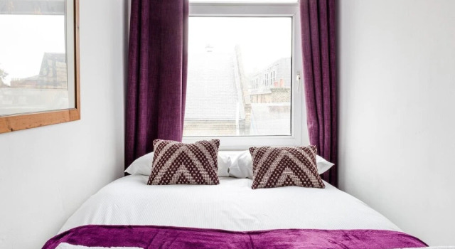Ideal 2 Bedroom In Well Connected Stratford