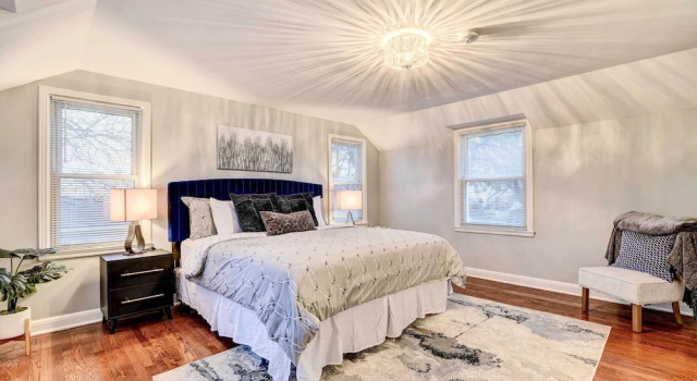 Коттедж Luxurious Detroit Home - Walk to Golf and Park!
