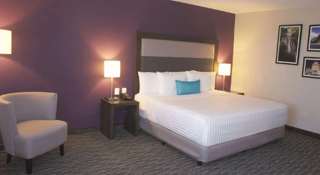 Двухместный номер Standard CHN Hotel Monterrey Aeropuerto, Trademark by Wyndham