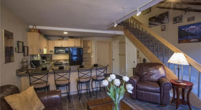 Columbia Place Condominium, Забронировать Отель Теллурайд Telluride Ski, рядом с Лыжный подъемник San Sophia