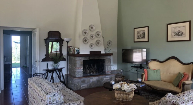 6 Bedrooms Umbrian farmhouse, Book Hotel Hoteller i Torgiano med pool, Swimmingpool