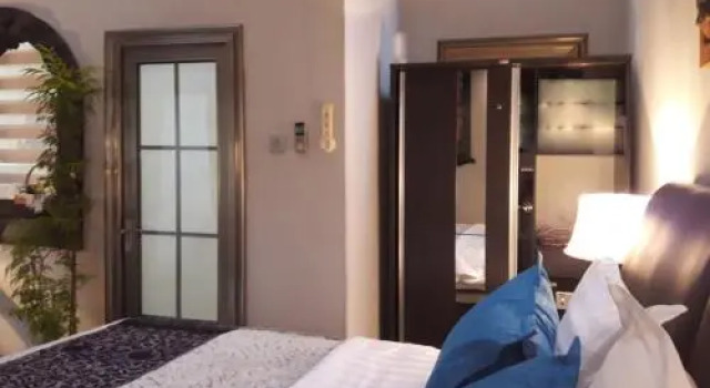Jerry's Guest House