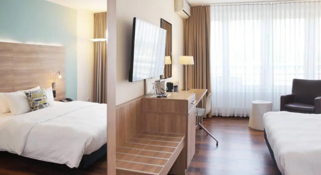 Двухместный номер Comfort Courtyard by Marriott Dresden