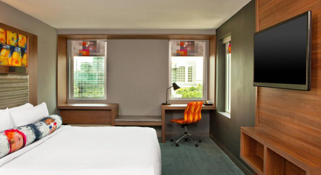 Двухместный номер Standard Aloft by Marriott Atlanta Downtown