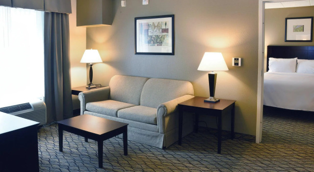 Люкс Holiday Inn Express Milford by IHG