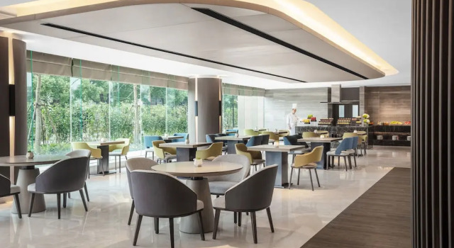 Двухместный люкс Executive Renaissance Shanghai Hongqiao